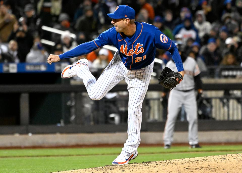 New York Mets starting pitcher Max Scherzer (21) delivers the ball to the San Francisco Giants during the sixth inning of the second game of a baseball double-header against the San Francisco Giants] Tuesday, April 19, 2022, in New York. The Mets won 3-1.