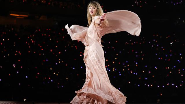 Taylor Swift's net worth, 'The Eras Tour' and expensive things she