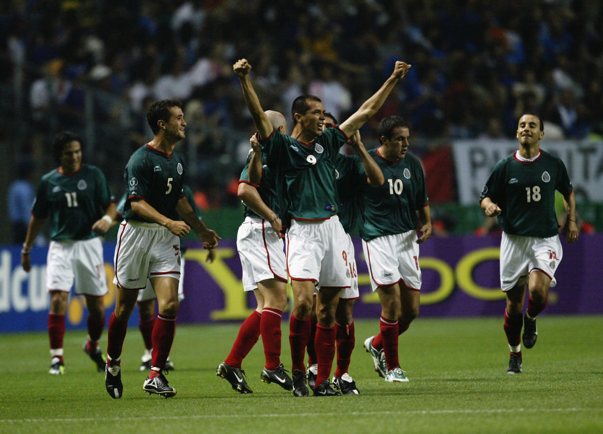 Jared Borgetti anotó el único tanto mexicano en el partido de México ante Italia en la Copa del Mundo de Corea Capón 2002 que quedaron 1 a 1 (Foto: David Cannon/Getty Images)