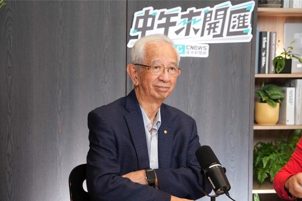 前中研院院長李遠哲於今日接受網路媒體專訪時，被問及如何看待兩岸敵對狀態持續不下，他直言台海問題非得現在就要解決。(CNEWS匯流新聞網)