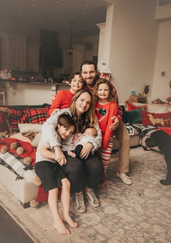 Daniel Murphy, pictured with his wife, Tori, and four children, is returning to baseball with the Long Island Ducks in 2023. [Provided by Murphy family]