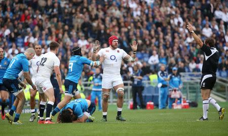 Rugby Union - Italy v England - RBS Six Nations Championship 2016 - Stadio Olimpico, Rome, Italy - 14/2/16 England's James Haskell gestures to the referee Reuters / Alessandro Bianchi Livepic