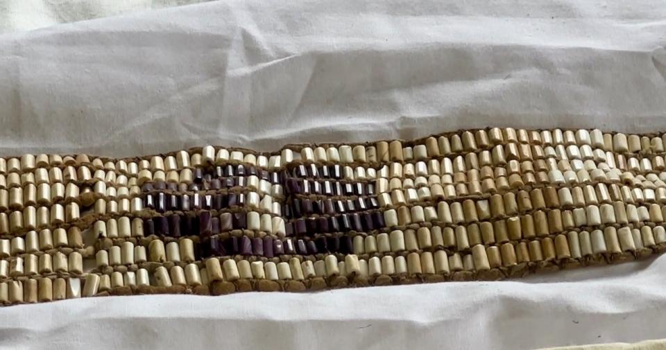 The One Bowl wampum, detailed how to care for Mother Earth while maintaining a healthy relationship with other nations with whom they share the land including animal and plant life.  