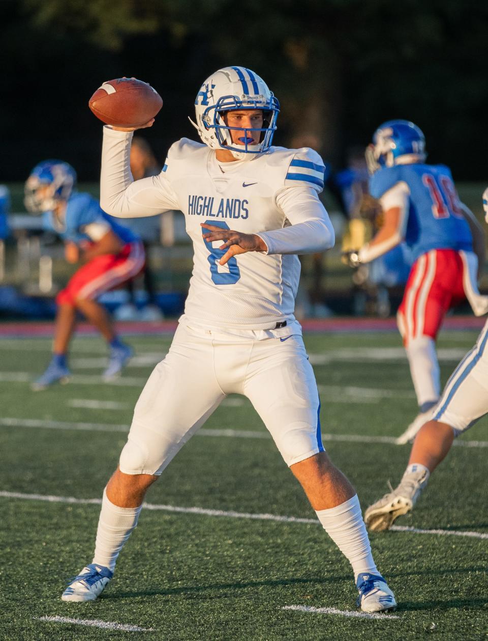 Highlands quarterback Brody Benke prepares to throw downfield in the game between Highlands and Conner high schools Friday, Sept. 30, 2022.