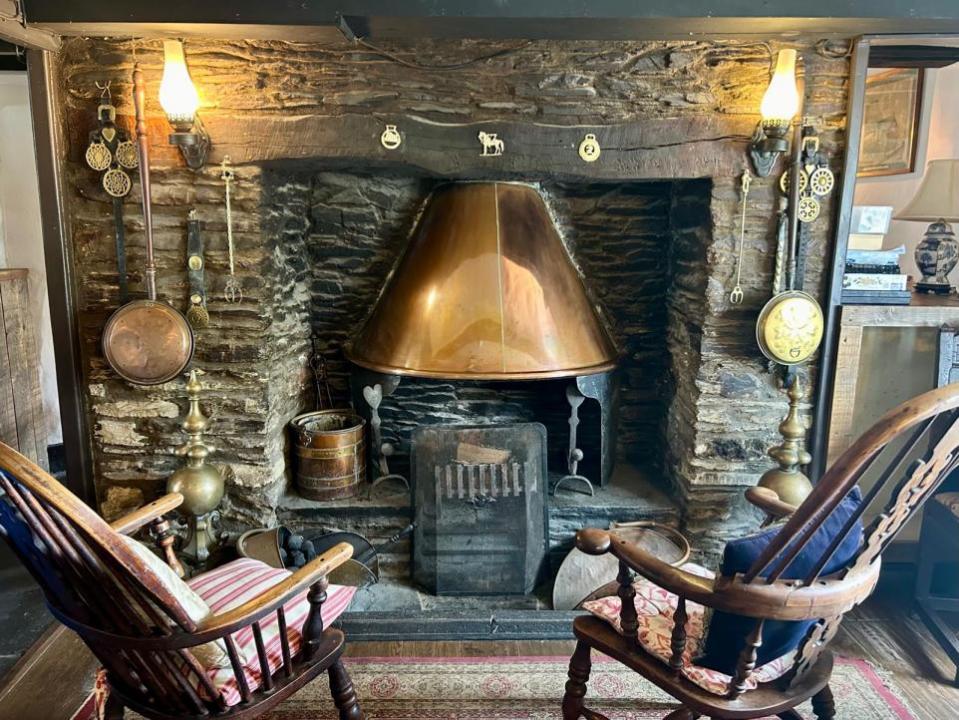 Falmouth Packet: Jubilee Inn fireplace