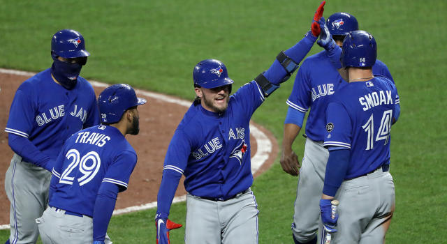 VIDEO: Josh Donaldson and Marcus Stroman Hit the Golf Course