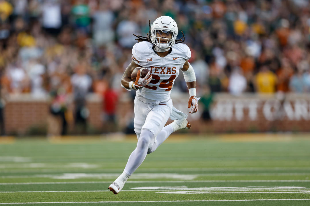 WACO, TEXAS - SEPTEMBER 23: Jonathon Brooks #24 of the Texas Longhorns rushes for a touchdown in the first quarter against the Baylor Bears at McLane Stadium on September 23, 2023 in Waco, Texas. (Photo by Tim Warner/Getty Images)
