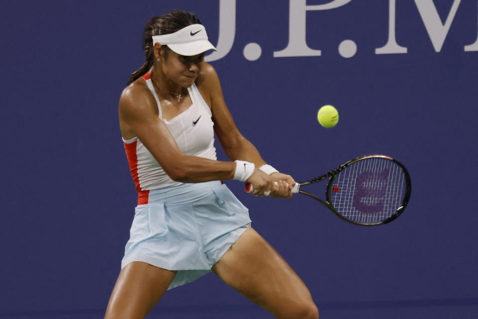 Aug 30, 2022; Flushing, NY, USA; Emma Raducanu (GBR) hits a backhand against Alize Cornet (FRA) (not pictured) on day two of the 2022 U.S. Open tennis tournament at USTA Billie Jean King National Tennis Center. Mandatory Credit: Geoff Burke-USA TODAY Sports