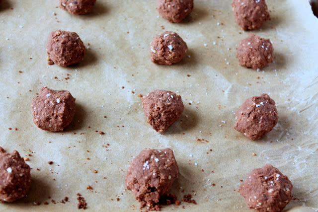 Nusstaler (Chocolate-Dipped Hazelnut Cookies)