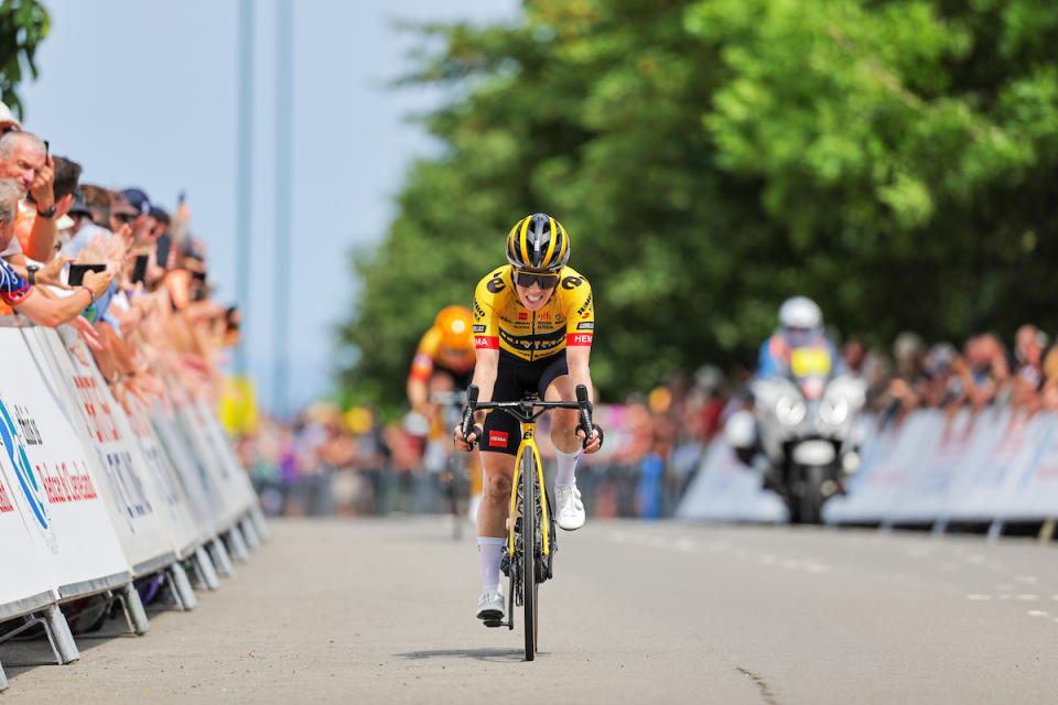 Picture by Alex Whitehead/SWpix.com - 25/06/2023 - Cycling - 2023 British National Road Championships - Saltburn-by-the-Sea, North Yorkshire, England - Womenâ€™s Road Race - Anna Henderson of Team Jumbo-Visma finishing third