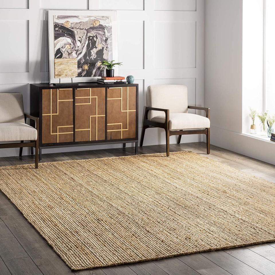 32) NuLoom Rigo Handwoven Farmhouse Jute Area Rug