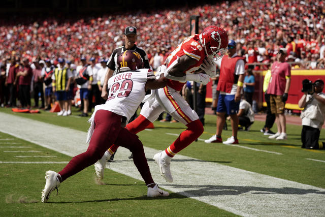 Chiefs lead the Commanders 14-7 at halftime