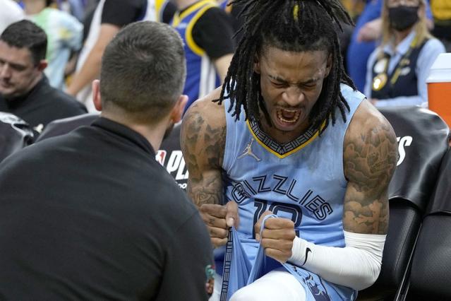 Ja Morant injury update: Grizzlies star guard returns in Game 2 after upper  leg injury - Yahoo Sports