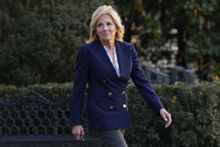 La primera dama de EEUU, Jill Biden, saliendo de la Casa Blanca (Archivo)