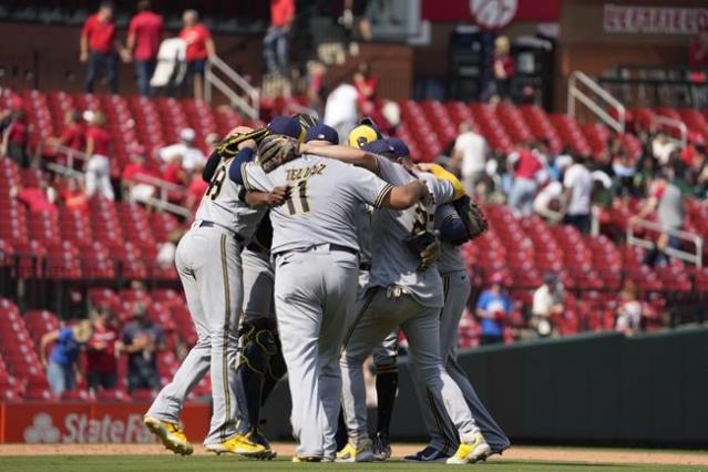 Pittsburgh Pirates extend Winning Streak to Five, Defeat St. Louis  Cardinals 6-3