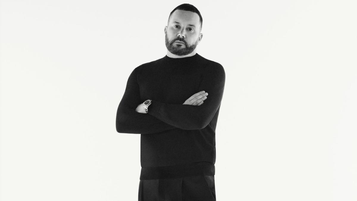 Kim Jones Continues The Art of Tailoring At Dior With New Suits