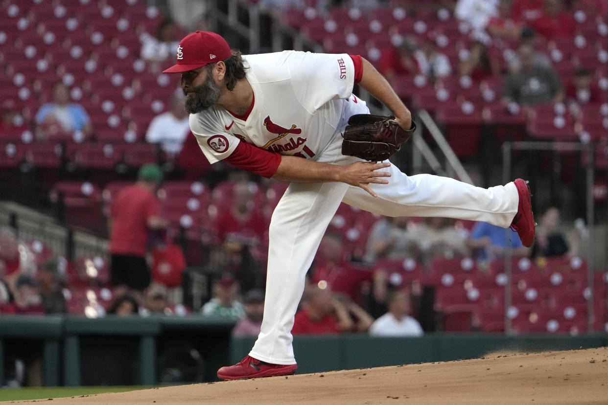 St. Louis Cardinals starting pitcher Lance Lynn throws during the first inning of a baseball game against the Pittsburgh Pirates Tuesday, Sept. 17, 2024, in St. Louis. (AP Photo/Jeff Roberson)