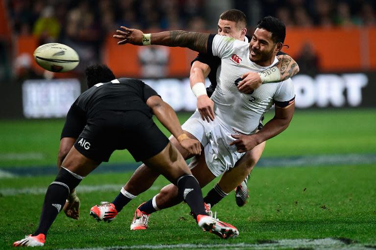 Robbie Deans is hoping his Barbarians side can rub salt into the wounds of an England team still reeling from losing two crucial players in Manu Tuilagi, pictured (C), and Dylan Hartley four months before the World Cup