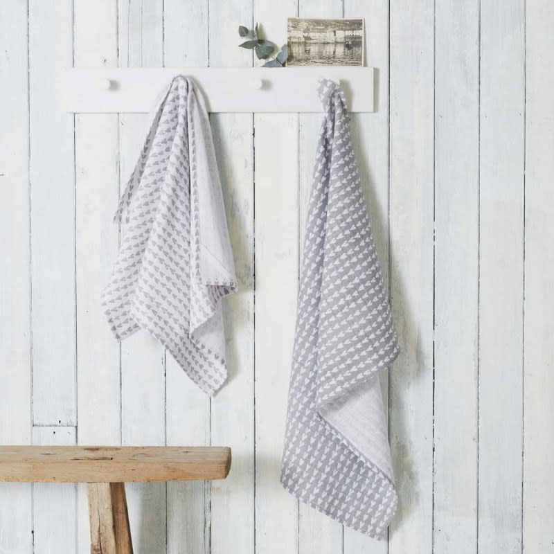 <h1 class="title">tea towels</h1>