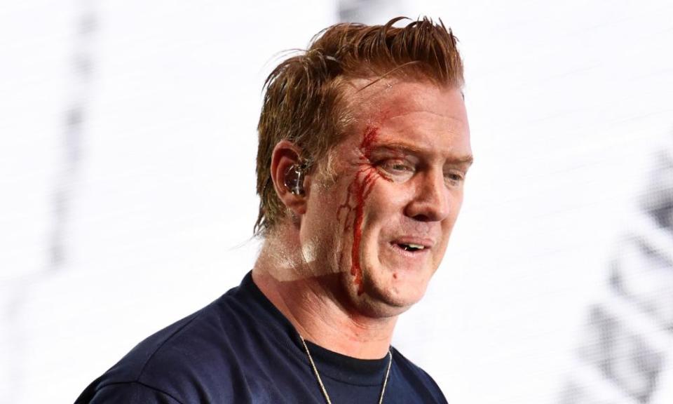 Josh Homme at the KROQ Almost Acoustic Christmas concert where the incident happened.