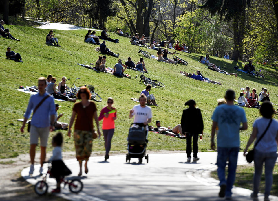 So sehen die Corona-Einschränkungen in Berlin aus (Bild: REUTERS/Annegret Hilse)