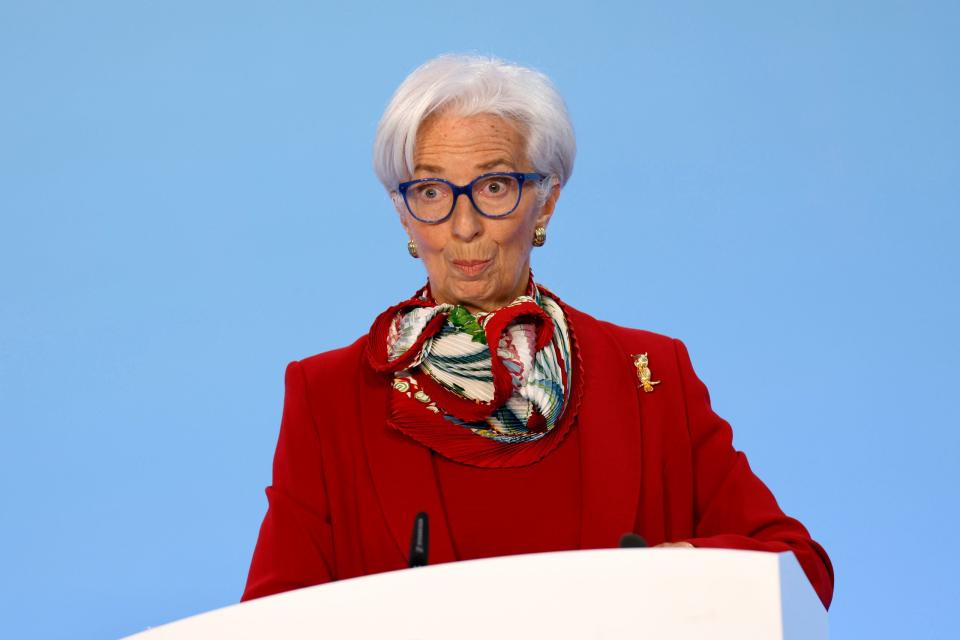 Die deutschen Banken erwarten, dass die Europäische Zentralbank mit Präsidentin Christine Lagarde die Leitzinsen in der Euro-Zone noch zweimal erhöht.  - Copyright: Picture Allinance