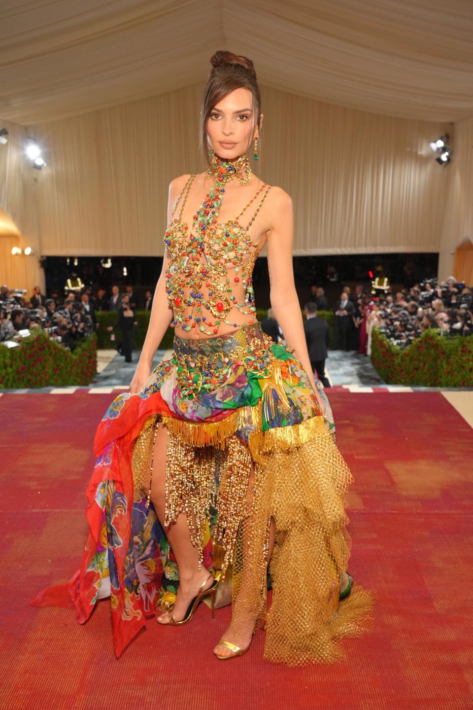 Emily Ratajkowski attends the 2022 Met Gala.