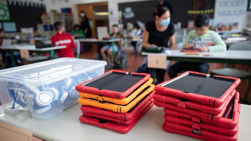 Tablets in einer Grundschule.