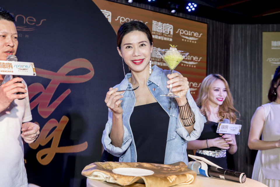 Taiwan stars Jacky Wu and Candy Chen in Singapore for opening of Orient Palace and Spa Nes