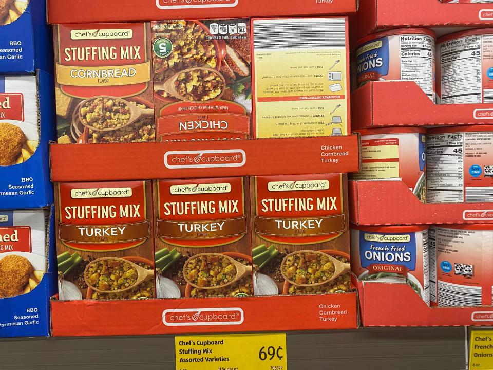 aldi stuffing mix display