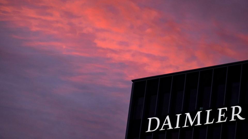 Im ersten Quartal des vergangenen Jahres hatte Daimler lediglich 617 Millionen Euro verdient.