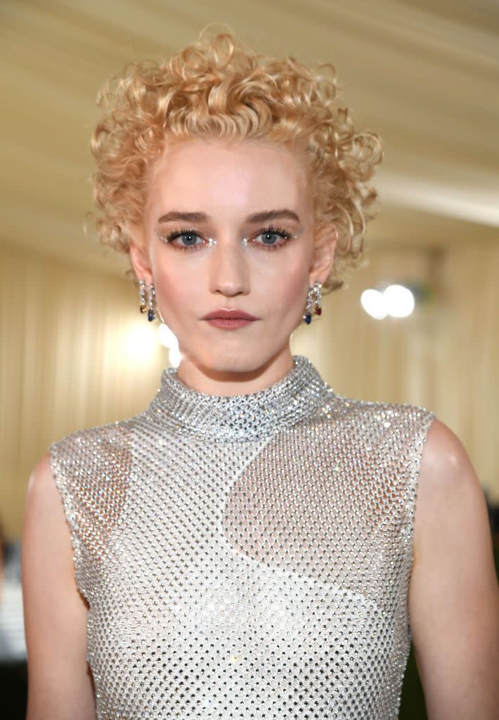 Julia Garner