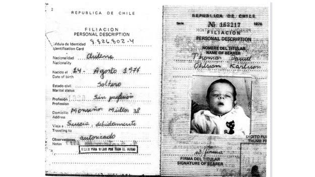 Carta de identidad de Daniel al nacer.