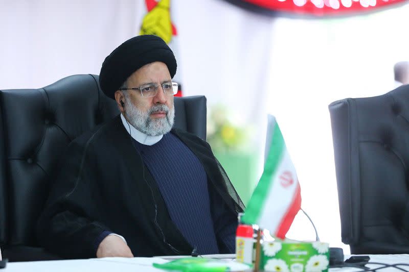 Iran's President Ebrahim Raisi visits Zimbabwe