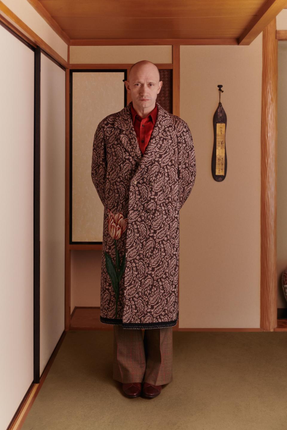 Discover the menswear collection on Gucci.com.