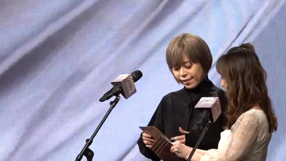江惠儀（左）發表第34屆金曲獎「最佳台語女歌手獎」入圍名單。（圖／TVBS）