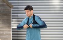 <p>The Spain international was substituted with a knee problem.</p>