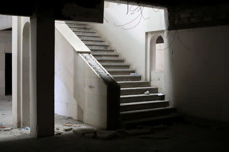 Interior of an empty museum is seen in western Mosul, Iraq, April 2, 2017. REUTERS/Andres Martinez Casares