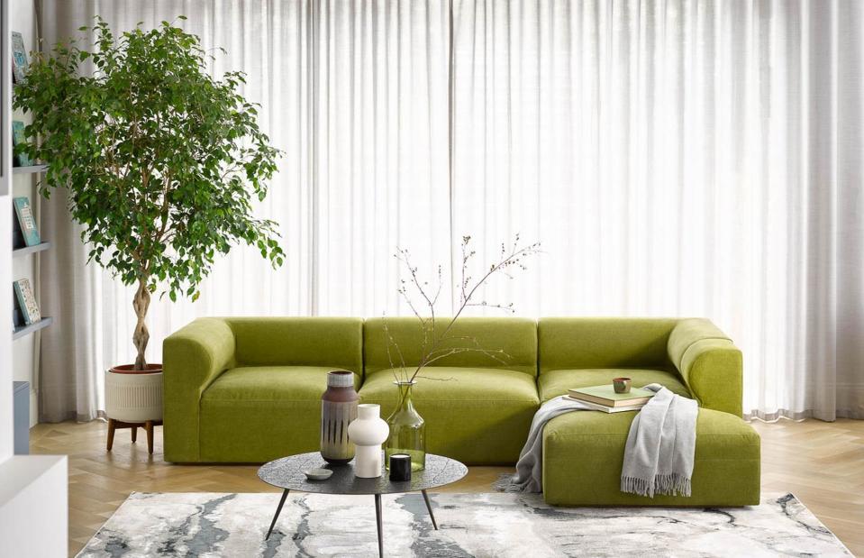 <p>Sofa.com</p>