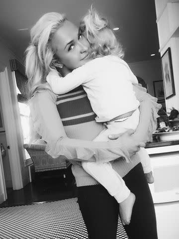 Hayden Panettiere Twitter Hayden Panettiere and holding her daughter Kaya.