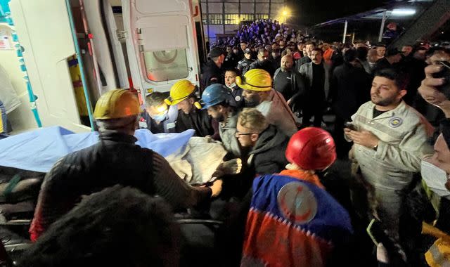 Eleven dead, dozens trapped in Russian mine blaze