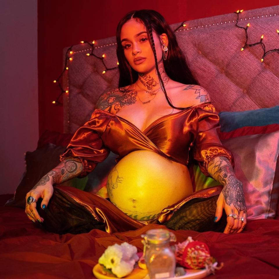 Kehlani’s new photo shoot, which she posted to her Instagram, shows off some of her unconventional maternity wear.