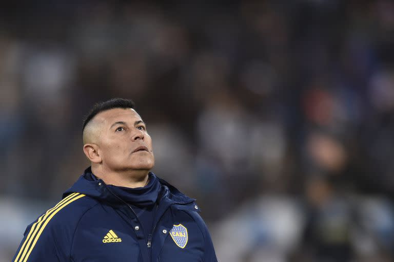 La continuidad de Jorge Almirón es una incógnita; el director técnico fue elegido por Riquelme, pero el rendimiento de Boca bajo su comando ha sido más bien pobre.