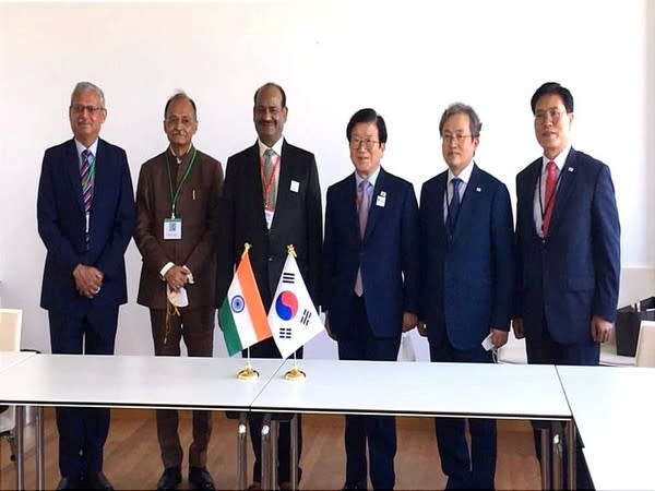 Bilateral meeting between India and Republic of Korea. Picture Courtesy: Twitter/OmBirlaKota