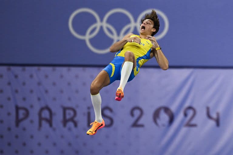 El sueco Armand Duplantis supera los 6,25 m y establece el nuevo récord mundial en la final masculina de salto con garrocha