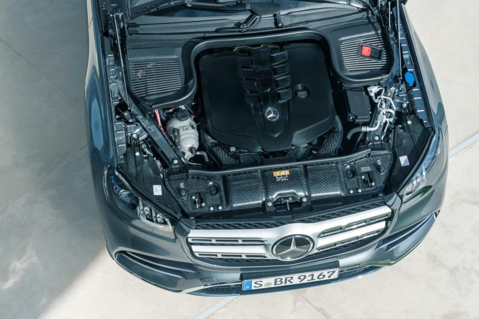 View Photos of the 2020 Mercedes-Benz GLS