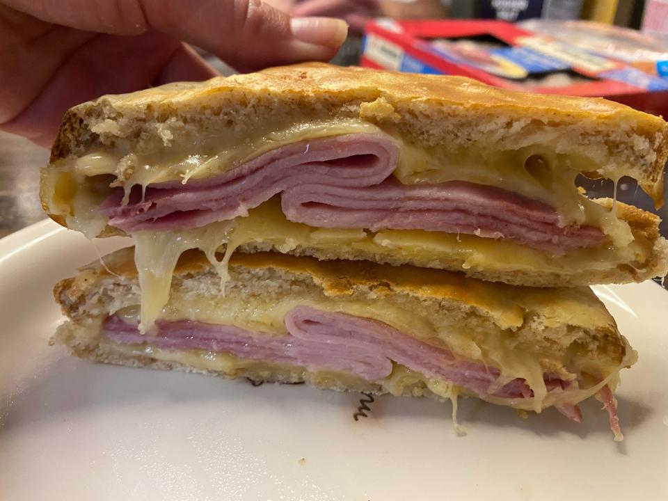 Monte Cristo sandwich cut in half