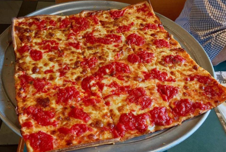 #66 Umberto's Pizzeria & Restaurant (New Hyde Park, New York)