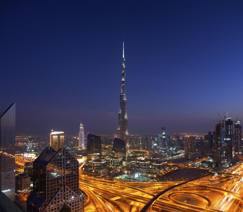 Auf dem fünften Platz ist mit sieben Prozent enttäuschten Urlaubern Dubai zu finden. Aus aller Welt zieht es Besucher in die Vereinigten Arabischen Emirate – und diese kehren der Umfrage zufolge trotz der Sehenswürdigkeiten wie dem imposanten Burj Khalifa oder der Palmeninsel nicht selten desillusioniert zurück.