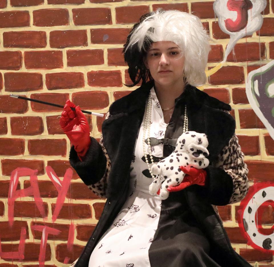 Brooke Reiter as Cruella Di Vil in New Castle Playhouse's 'Descendants: The Musical.'